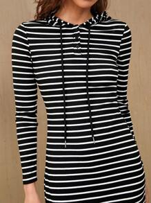 SHEIN EZwear 條紋圖案高衩連帽洋裝 - 黑色 - 查看 4