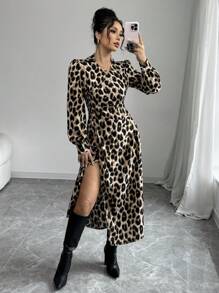 SHEIN Essnce 新年女式豹纹连衣裙，豹纹裹身侧褶长袖女式连衣裙，情人节连衣裙 - 彩色 - 查看 2