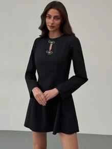 Aloruh 女士蝴蝶结装饰镂空圆领长袖短款优雅连衣裙秋季 - 灰色 - 查看 5