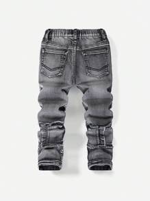 SHEIN Young Boy Fashion Street Cool Ripped Frayed Splicing Raw Edges Light Grey Skinny Jeans With Distressed Details,For Kids Fall/Winter Outdoor Wear Outfits Ripped Jeans For Boysboys Clothes Jeansboys Ripped Jeansboys Clothes Kids Jeans