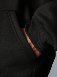 SUMWON Sudadera con capucha de estilo urbano con cremallera, estampado tipográfico árabe en la espalda, capucha ajustable, esencial para el streetwear y el athleisure en otoño e invierno