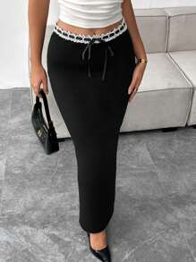 SHEIN Essnce Falda larga entallada de corte sirena de color negro con bloqueo de colores, cinturilla de encaje, estilo casual de moda de los 90, para salir, ideal para otoño y primavera, ropa de mujer para Navidad