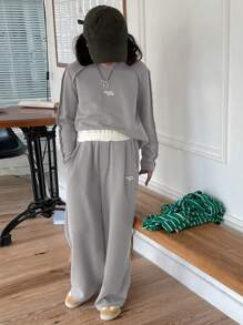 DAZY 2 件套 Tween Girl 圆领针织字母刺绣上衣和裤子套装，秋季