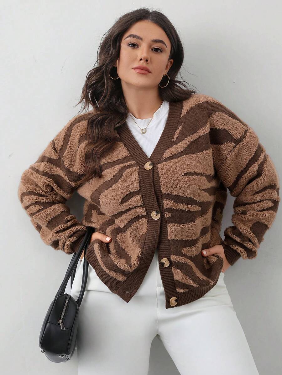 Aveloria Plus Size Minimalist Classic French Leopard Print Color Block V-Neck Button Up Cardigan Sweater For Women, Winter