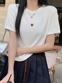DAZY Áo thun trơn hình trái tim rỗng đa năng thường ngày dành cho nữ - Màu be - Xem 2
