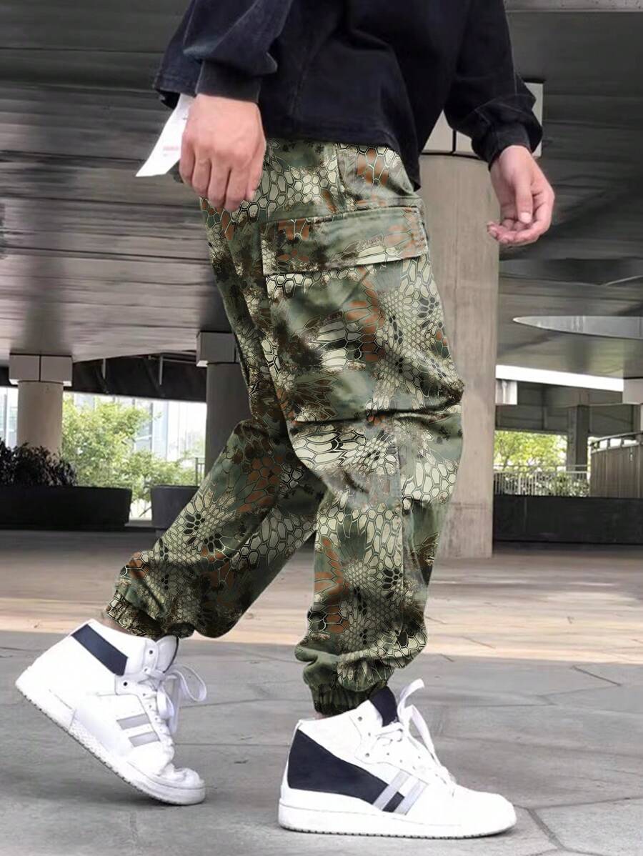 Manfinity Roghcode Men's All-Over Print Pocket Design Casual Pants, Everyday Wear - Multicolor - View 1