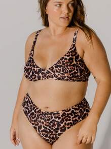Aralina Plus Size Curve Bold Style Leopard Print Adjustable Straps Triangle Vacation Bikini Set With Swim Bag Summer