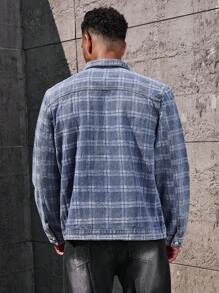 Manfinity LEGND Men's Front Button Long Sleeve Pocket Plaid Casual Denim Jacket - Light Wash - View 2