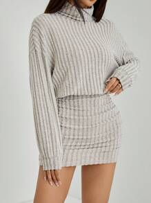 SHEIN PETITE 高领落肩褶饰紧身连衣裙 - 杏色 - 查看 6