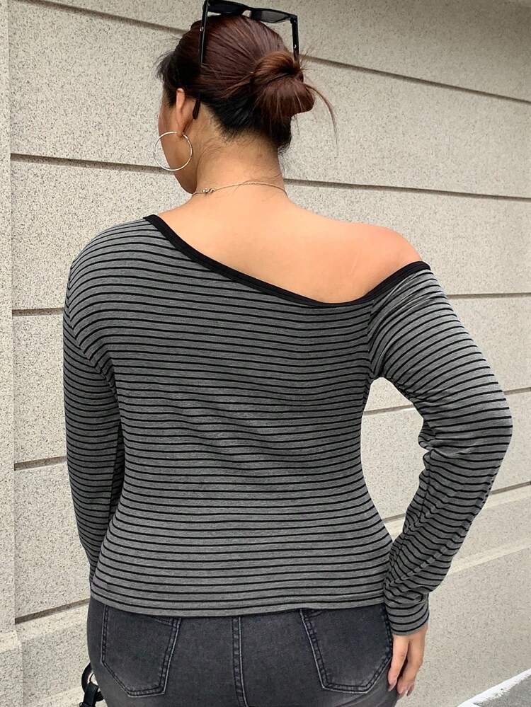 Dazy Petite Plus 1pc Plus Size Elegant Asymmetric Neck Form-Fitting Striped T-Shirt, Gray, Spring/Summer Long Sleeve Women Tops