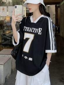DAZY 女士休闲撞色条纹字母数字印花 V 领短袖 T 恤超大 T 恤