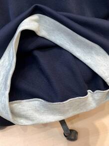 SHEIN 青少年男孩休闲拼布撞色连帽衫，灰色和海军蓝，英文印花，保暖衬里，百搭日常穿着，秋冬 - 藍色 - 查看 3