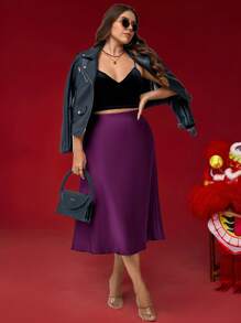 SHEIN LUNE Plus Size Women Solid Color Casual Wine Red Mini Skirt
