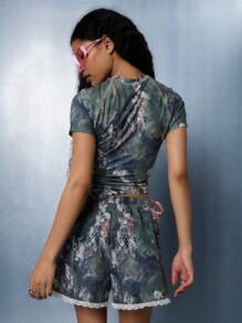 SUMWON WOMEN Street Camo All Over Print Fitted T-Shirt