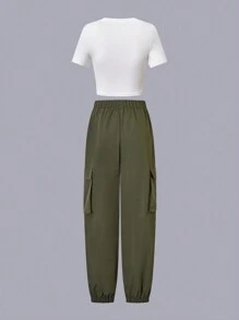 SHEIN Explorewe Conjunto de 2 piezas para niña preadolescente con blusa de manga corta y cuello redondo con estampado, y pantalones largos - Verde militar - Ver 2