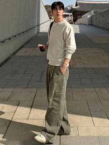 DAZY Men's Solid Military Green Cargo Jeans Pants For Autumn - Army Green - View 3