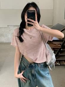 DAZY 女士条纹印花圆领短袖休闲 T 恤 - 彩色 - 查看 5