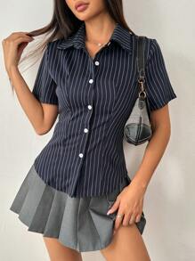 Flirla 女士纽扣式短袖条纹设计修身日常时尚衬衫、短袖上衣