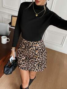 SHEIN Frenchy Women's Slit  Elegant Row Of Buttons Leopard Print High-Waist Mini Skirt, Street Fashion  Christmas Skirt  Skirts For Women Winter Cheetah Casual - Multicolor - View 6