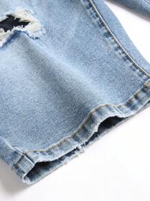Manfinity EMRG Men's Front Button Pocket Distressed Casual Denim Shorts