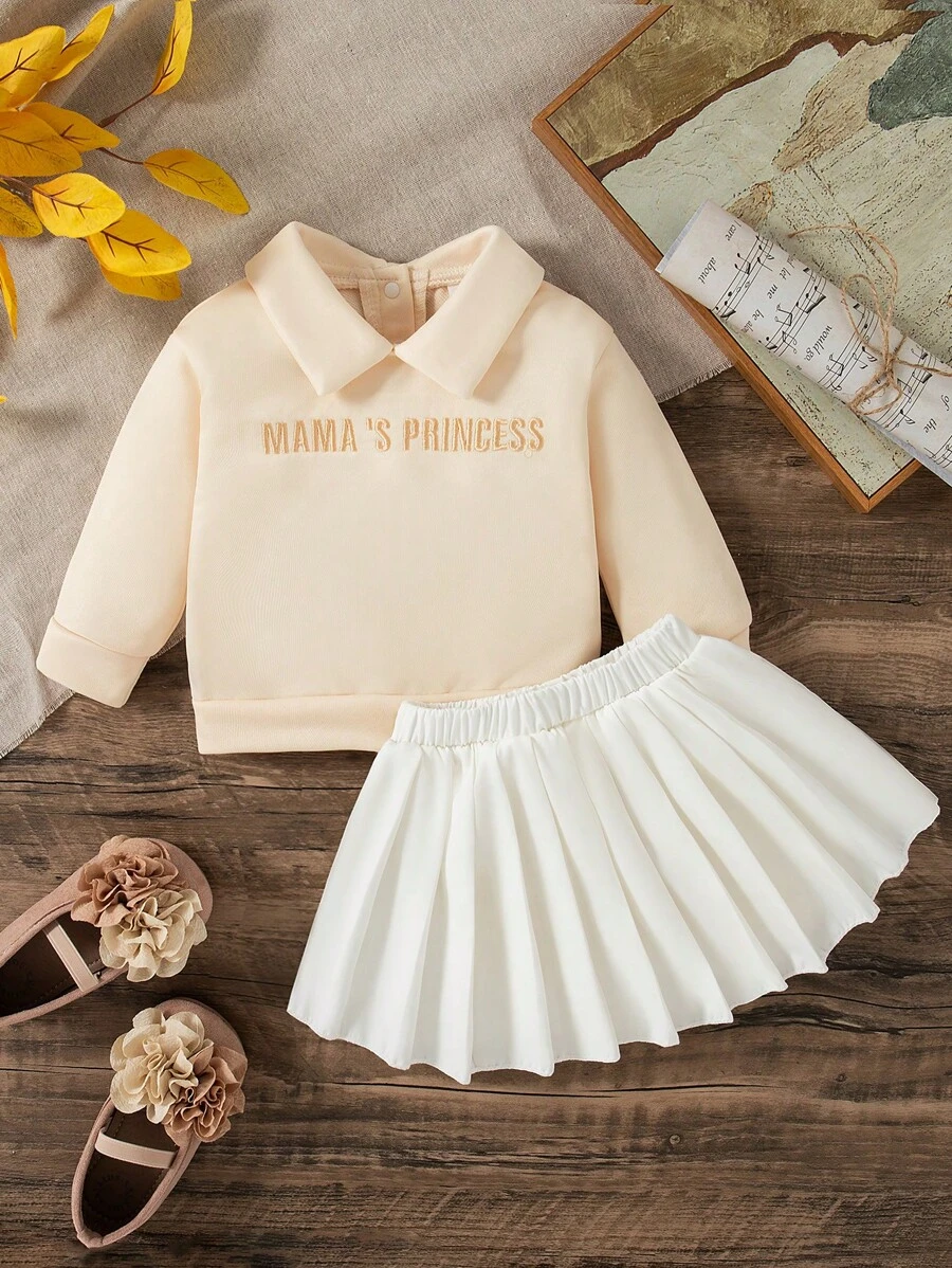 SHEIN 女婴字母刺绣长袖领口运动衫和褶皱迷你裙休闲装，秋冬 - 卡其色 - 查看 1