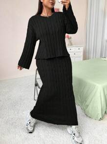 Flirla Plus Size Vintage Knitted 2Pcs Set, Pullover Sweater And Fitted Skirt For Fall/Winter - Black - View 8