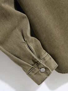 Manfinity EMRG Plus Size Men's Front Button Closure Long Sleeve Pocket Casual Denim Jacket