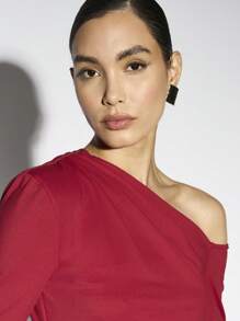 AiiRZ Asymmetrical Neckline Long Sleeve Fitted T-Shirt - Burgundy - View 3