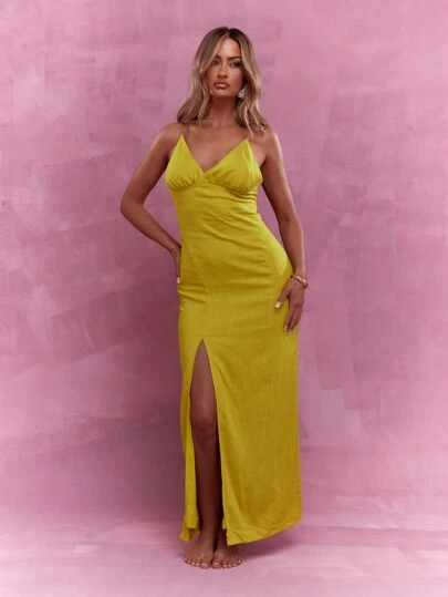 MISSGUIDED Textured V Neck Slit Hem Cami Maxi DressMISSGUIDED