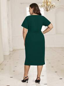 SHEIN Clasi 大码时尚派对纯色亮片拼接扭纹紧身连衣裙