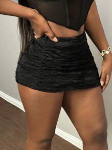 Slaydiva Valentine's Day Sexy Black Slim Fit Textured Fabric Skirt With Asymmetric Hem And Side Ruched Detail For Women