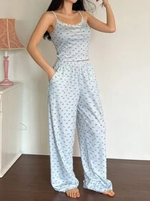DAZY Butterfly Decor Ditsy Floral Lace Trim Cami Top And Straight Leg Pants Pajama Set