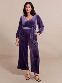 SHEIN Clasi Monos anchos con cuello en V de terciopelo, manga farol y cintura anudada para mujeres de talla grande, otoño - Morado - Ver 5