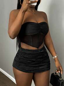 Slaydiva Valentine's Day Sexy Black Slim Fit Textured Fabric Skirt With Asymmetric Hem And Side Ruched Detail For Women