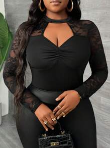 Slaydiva Plus Size Women Lace Patchwork Hollow Out Fitted Top