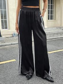 SHEIN Essnce 女士休闲街头时尚撞色蕾丝松紧腰侧袋宽松阔腿裤 - 黑色 - 查看 1