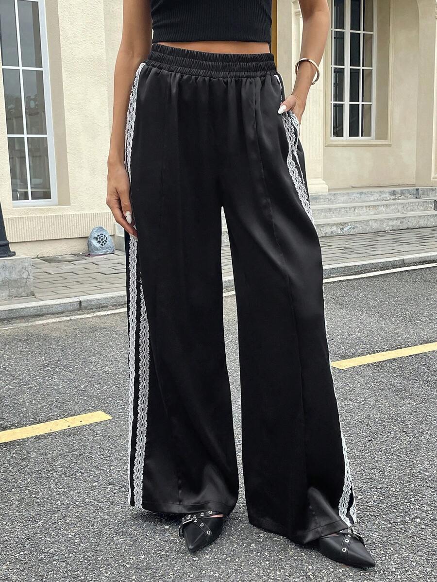 SHEIN Essnce 女士休闲街头时尚撞色蕾丝松紧腰侧袋宽松阔腿裤 - 黑色 - 查看 1