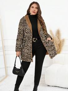 SHEIN Clasi Cazadora con capucha con cremallera y bolsillos, con estampado de leopardo, ropa de invierno de talla grande