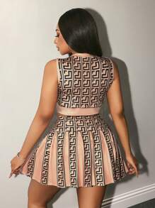 BamGleam Fashionable Geometric Print Tank Top & Pleated Skirt 2Pcs Set - Khaki - View 2