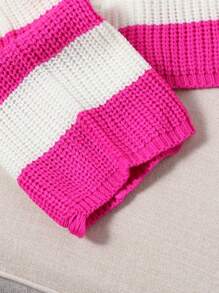 SHEIN Teenager Mädchen Street Cool Herbst/Winter Strickpullover, Mode Neu Flach, Fuchsia und Weiß Kontrastfarbe zeigt Charme, Street Cool Vibe kurz, locker sitzend, bequem, lässiges zerfranstes Persönlichkeit Rundhals Strickpullover kann mit Jeans und Röcken kombiniert werden, Weiche Stoffe schmeicheln der Haut der Mädchen. Geeignet für verschiedene Anlässe wie Zuhause, Reisen, Einkaufen, Treffen, Ausgehen mit Freunden, Partys, Präsentation des ICON-Charmes