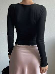 DAZY Camiseta de manga larga de ajuste ceñido con cuello en V, con encaje de contraste y ribete de lechuga para mujer, para primavera y otoño - Negro - Ver 2