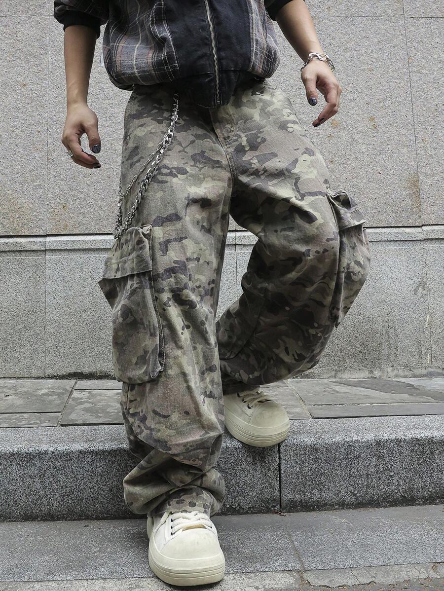 Manfinity EMRG Men's Multi-Pocket Camo Casual Denim Jeans, Everyday Wear