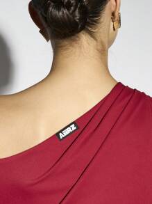 AiiRZ Asymmetrical Neckline Long Sleeve Fitted T-Shirt - Burgundy - View 5