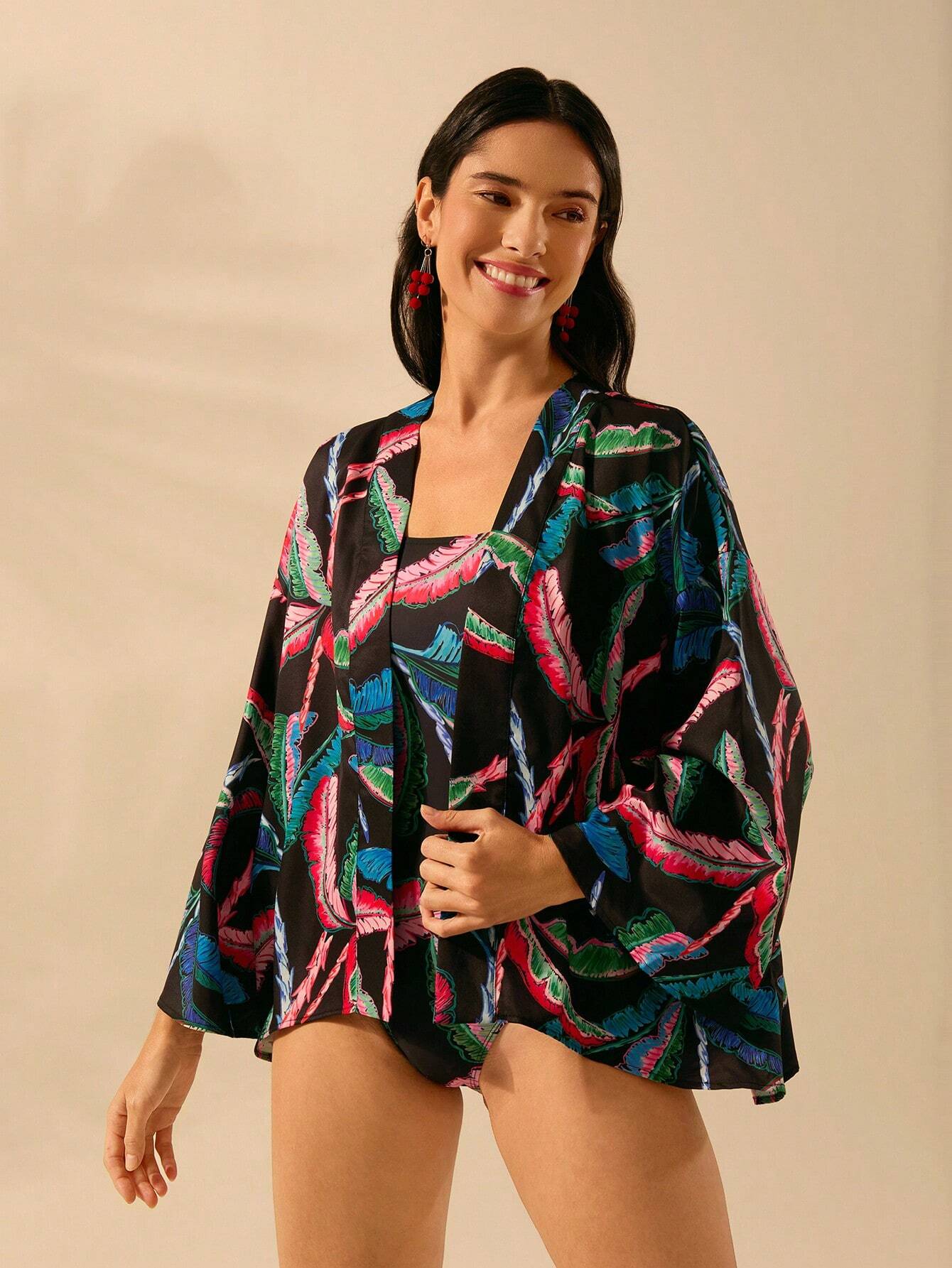 CAJUNI Kimono Longo de Manga Comprida Preto de Verão Feminino com Estampa Tropical Colorida de Coqueiros para Férias, Casual e Bohêmio - Multicolorido - Visão 1