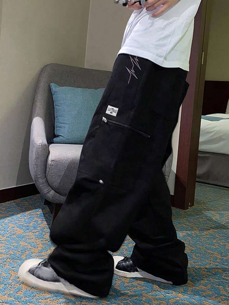 DAZY Men's Cargo Pants With Large Pockets And Patch Decoration - Black - View 1