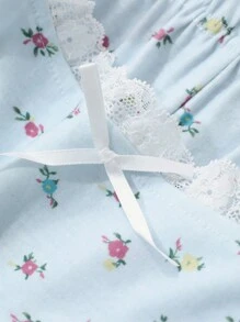 DAZY Butterfly Decor Ditsy Floral Lace Trim Cami Top And Straight Leg Pants Pajama Set