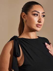 SHEIN BAE Top de tirantes finos talla grande, sin mangas, color negro, adecuado para el Día de San Valentín, verano, cumpleaños, eventos formales, fiesta