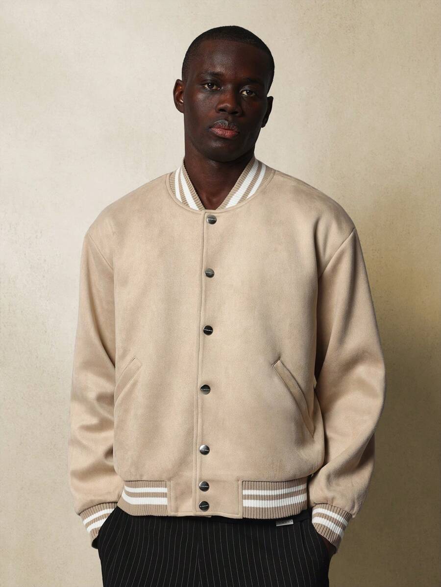 SUMWON 优质绒面革运动夹克经典字母棒球风格飞行员夹克学院运动绗缝春秋季街头风外套 - 卡其色 - 查看 1