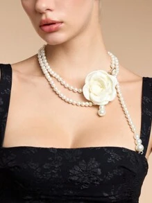 SHEIN BAE Collier avec fleur de rose en tissu et décoration de perle de fantaisie, convient pour un port quotidien et pour les fêtes des femmes, Valentin, maman, mère, fête des mères, cadeau