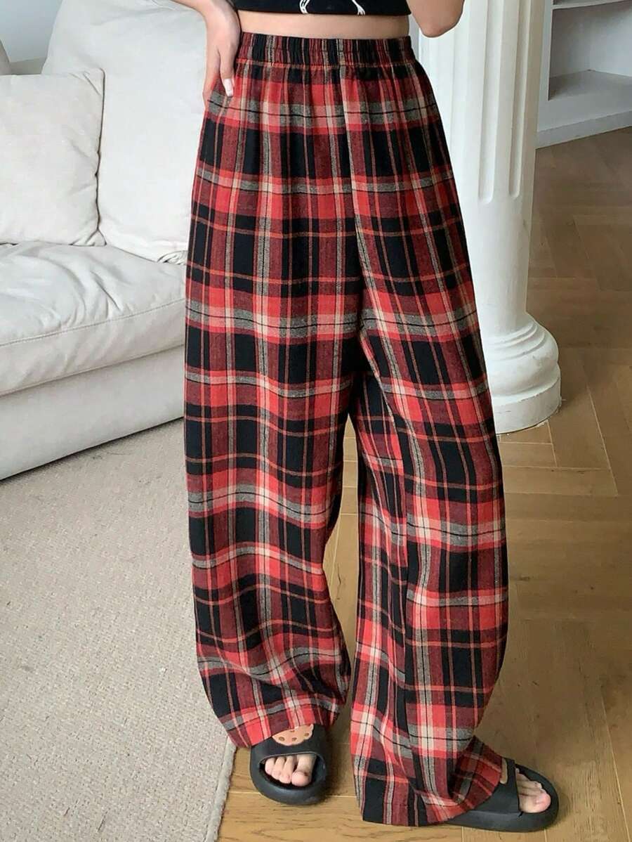 DAZY Pantalones de descanso con cintura elástica y estampado a cuadros